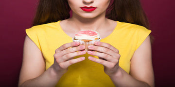 8 Ways to Tell You’re Emotionally Eating and How to Stop
